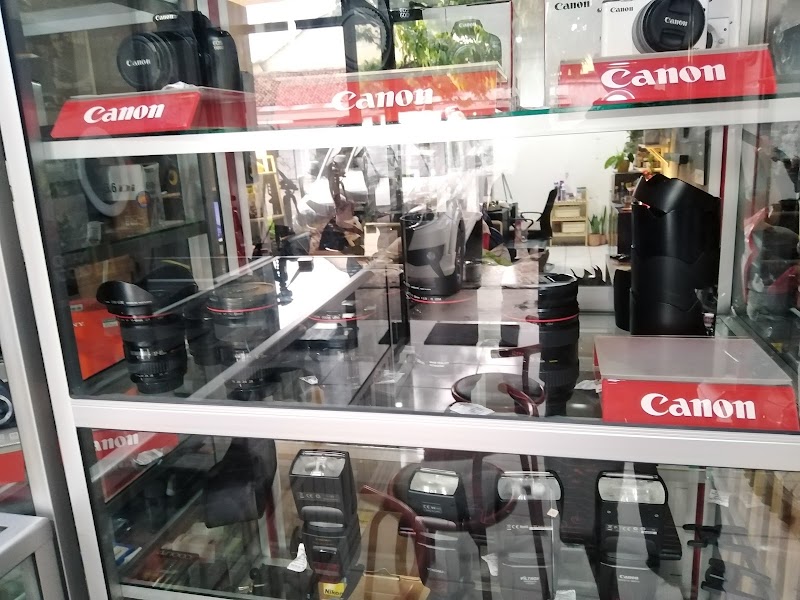 Cilacap Listrik: Sepeda Listrik untuk Segala Usia di Jantung Kota